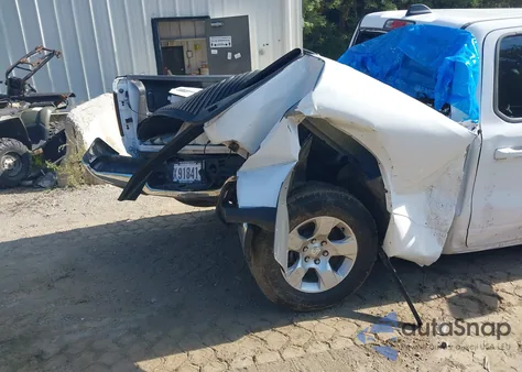 2022 Ram 1500 Big Horn 4X4 6'4 Box из США, поврежденный, VIN 1C6RRFBG0NN279137